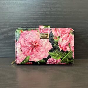 Rare Dolce & Gabbana Pink Floral Wallet